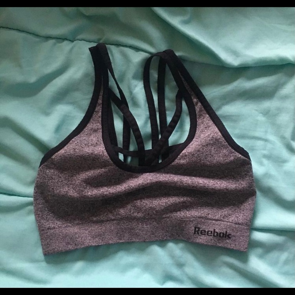 sports bra